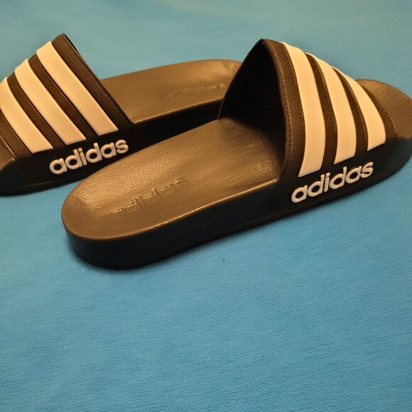 Adidas slip on slides - Picture 1 of 3